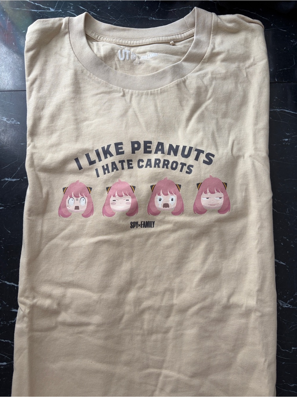 UNIQLO UT x SPY x FAMILY beige T-shirt